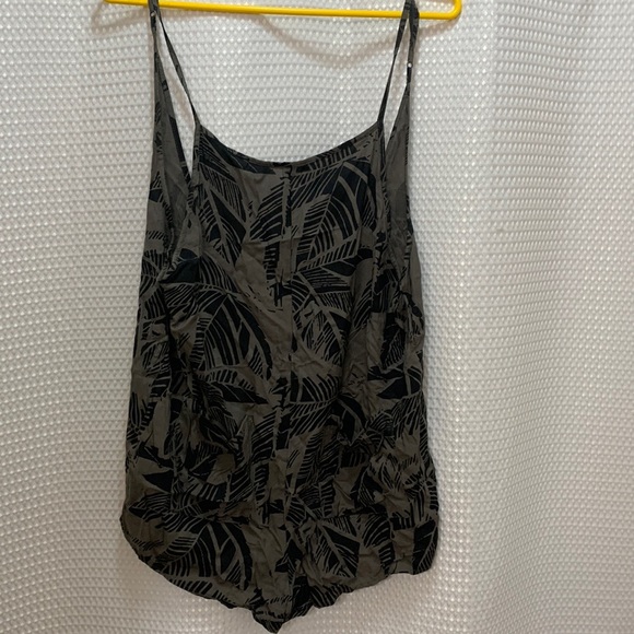 Jumpsuit / rumper - Picture 1 of 3